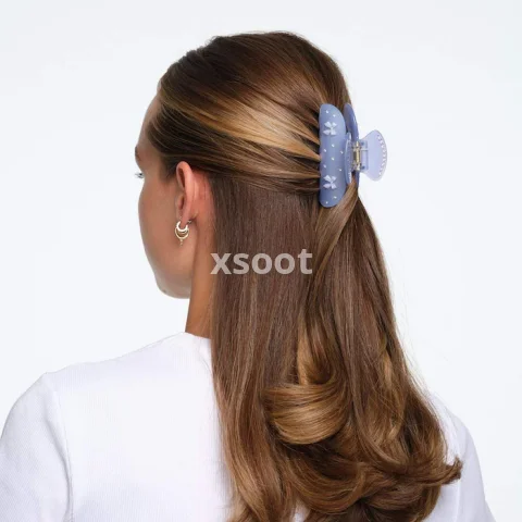 Sweetheart Hair Claw Clip in Blue Ribbon